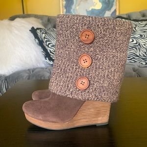 Brown sweater boots